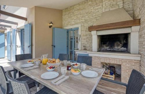 Mali Vareski Apartment | Villa Milo Mali Vareski with Pool - Happy Rentals