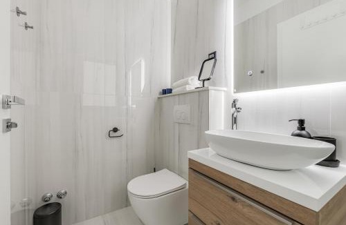 Vinjerac Apartment | Brand new apartment with a private pool by the sea, Vinjerac near Zadar