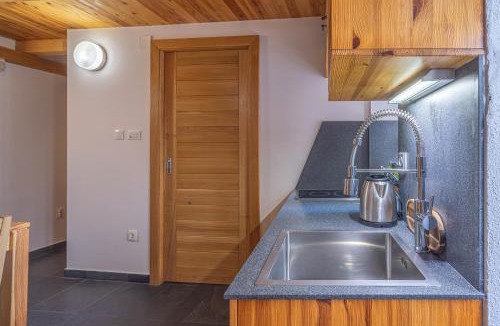 Rogoznica Apartment | Cottage at the post office