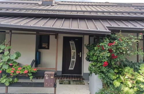 Cerklje ob Krki Apartment | Apartma TI & JAZ