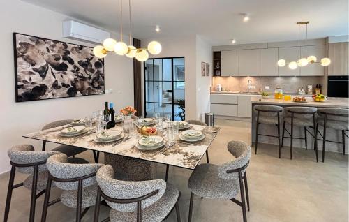 Rasopasno House | Beautiful Home In Rasopasno