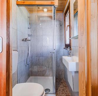 Kamnik Ski Chalet | Tiny Panorama Cottages