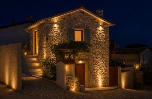 Valtura Villa | Villa Allegra Design Heritage 2026 - Private Swimming Pool & Garden