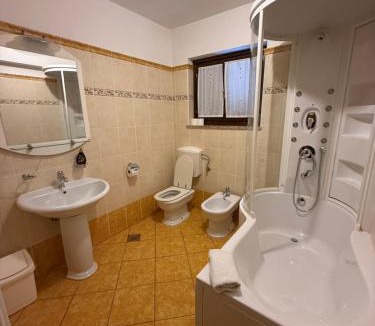 Ajdovscina House | Turistična kmetija Birsa