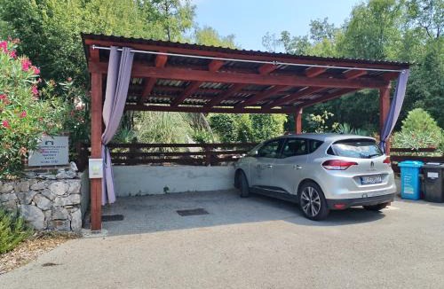 Kras Apartment | The Forest House Krk 1