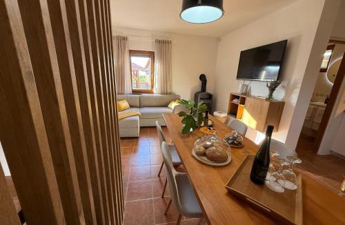 Orahovica House | Deer Hill