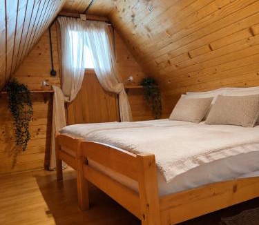 Duga Resa House | Mreznicka Idila resort- 3 riverside tiny houses with pool&jacuzzi
