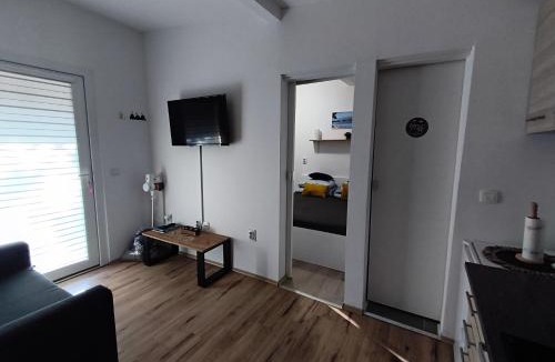 Donji Karin House | Sunny Home 18 - rodzinny domek w Dalmacji