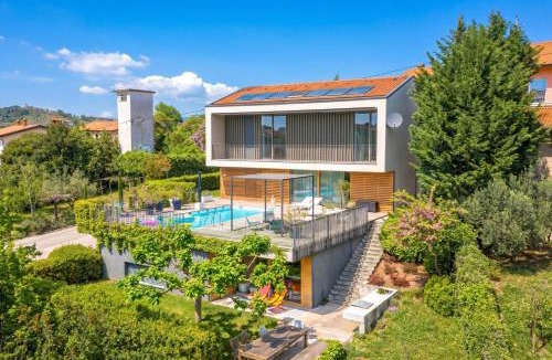 Brda Villa | Alma Vista Luxury - Pool, Spa, Art & Wine