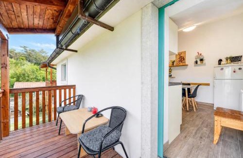 Kras Apartment | Villa Salamander Suite - Garden & EV charger - Happy Rentals