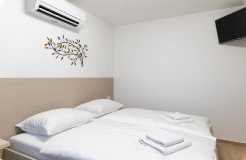 Radini House | Terra rossa rooms
