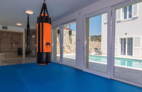 Babin Kuk Villa | Spacious Villa with Private Pool in Dubrovnik
