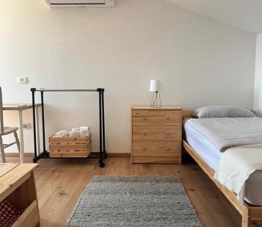 Krkavce Apartment | Hramišče, Botega