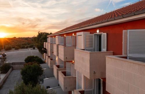 Gajac Hotel | BUDGET RESORT Vagabundo