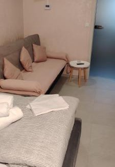 Mavcice Apartment | Mini wellness studio-near the airport