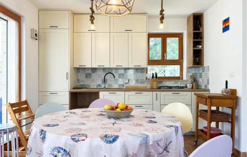 Peroj House | Lovely Home In Peroj With House A Panoramic View