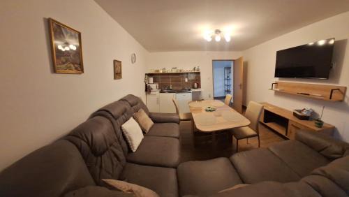 Svajcarnica Apartment | OPG VUK Apartmani Čarobni snovi