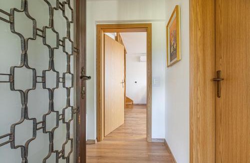 Tisina Apartment | House VilAna- Jacuzzi Garden & BBQ - Happy Rentals
