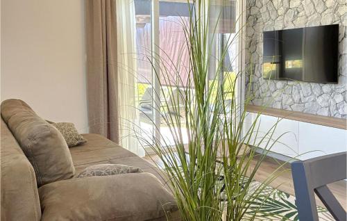 Stubicke Toplice House | Beautiful Home In Oroslavje With Wifi