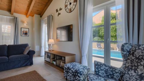 Momjan Villa | Beautiful Casa Garden Contesses in Momjan