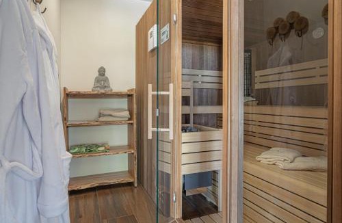 Tisina Villa | Villa Vinita w/Jacuzzi & Sauna near Thermal Spa - Happy Rentals