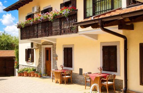 Rodik House | Turistična kmetija pri Friščevih