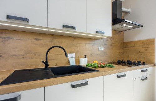 Koper Apartment | Double D Modern Family Apartment near Koper - Happy Rentals