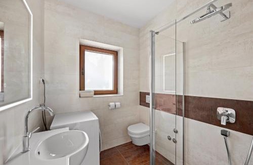 Belavici Villa | Casa Dika Pool & Lounge - Happy Rentals