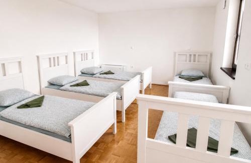 Tisina Hostel | HOSTEL VANEČA