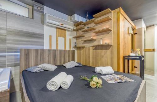 Trebnje Villa | Pool & Whirlpool Art Villas