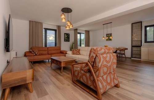 Sarsoni Apartment | Villa Isabel - Luxury Apartments with Heated Pool & Sea View