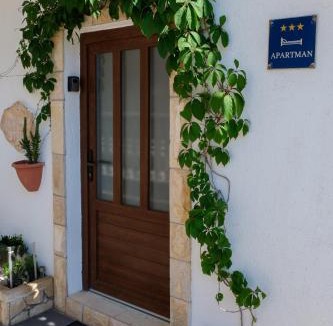 Cove Rogacic Apartment | Apartment Stella