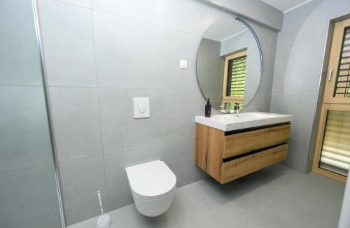 Hrib pri Hinjah Apartment | Cirus Riverfront Kolpa & Rafting