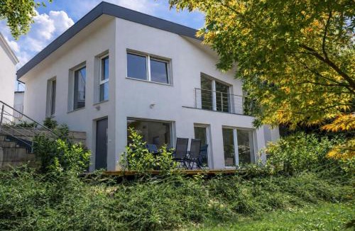 Ljubljana House | Jacobs Legacy - 4 Bedroom House, Free Parking, near City Center