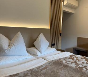 Sezana Hotel | Hotel Grahor Depandance