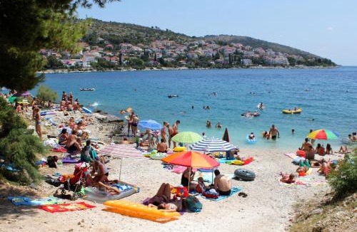 Businci House | Family friendly house with a swimming pool Mavarstica, Ciovo - 25200