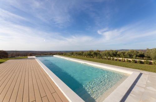 Vizinada Villa | Villa The View Excelsior - LUXE Property with Pool