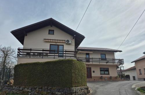 Postojna Apartment | Apartmaji Karbic