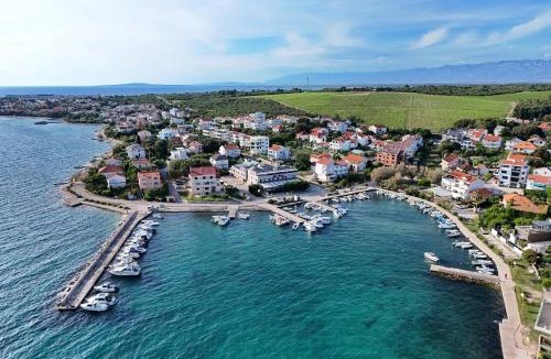 Petrcane Apartment | Apartment Tea with Sea View