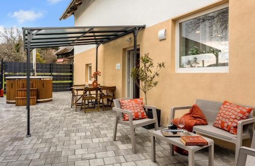 Hrastnik Apartment | Mirola homes - rent in nature