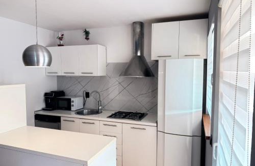 Gregovica House | Manolo house with jacuzzi & pool