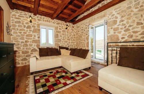Obrovac House | Holiday Home Zaton with Pool near River Canyon