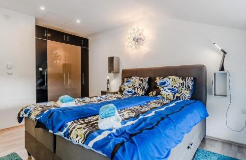 Karlovac House | Riverside House with Pool and Hot Tub - Happy Rentals