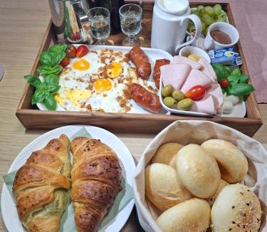 Bostanj Bed & Breakfast | BRIGITA Holiday Rooms - udobje, mir in sprostitev v bližini jezera