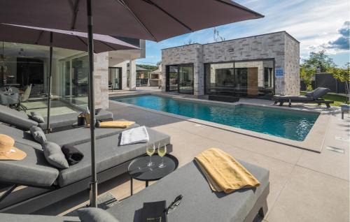Kapelica House | Jacuzzi And Sauna Villa