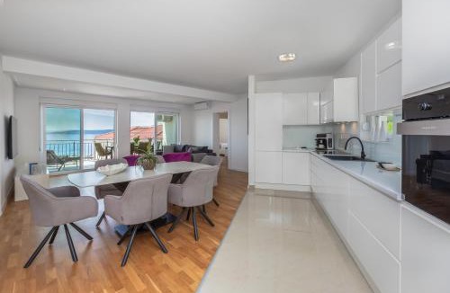 Baska Voda Apartment | Luxury Penthouse Royal Residence