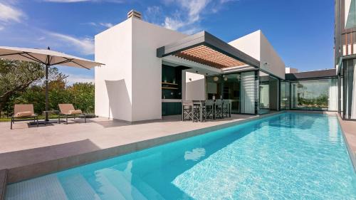 Kastelir Villa | Modern villa Ruzic with pool near Porec
