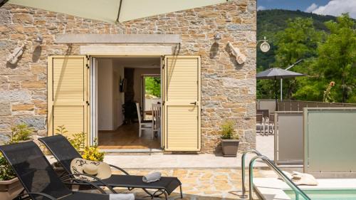 Livade Villa | Rustic villa Casa Mavretici with pool in Motovun