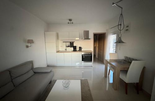 Tijesno Apartment | Villa Vista