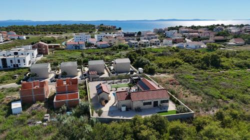 Privlaka Villa | Villa Mala,Luxury Retreat with Pool, Sauna & Gym
